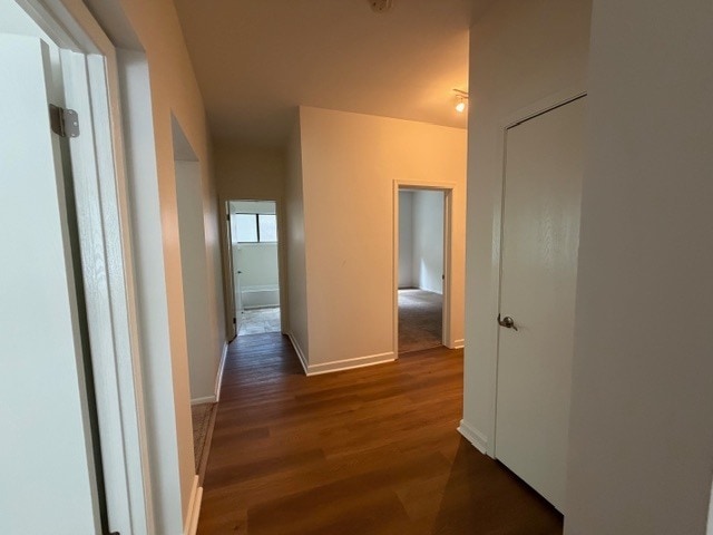 Building Photo - 804 W Lakeside Pl