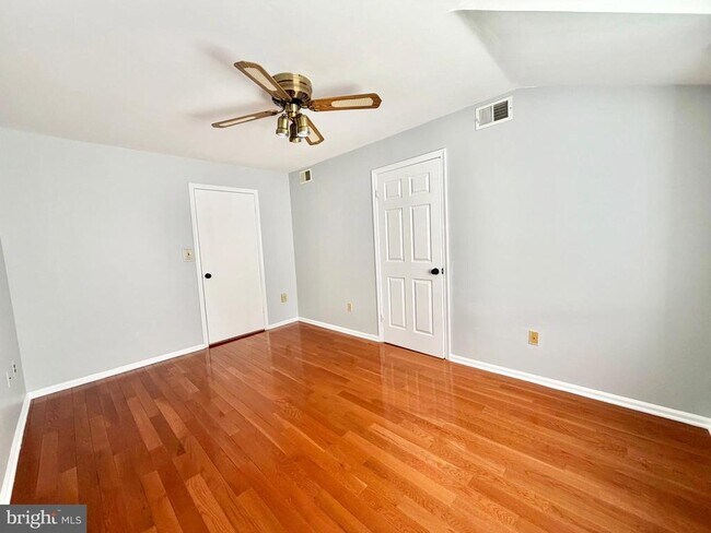 Building Photo - 26 Allison Rd