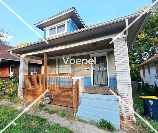 Beautiful Home in MidTown. KCMO Availab... 3721 Wayne Ave Kansas