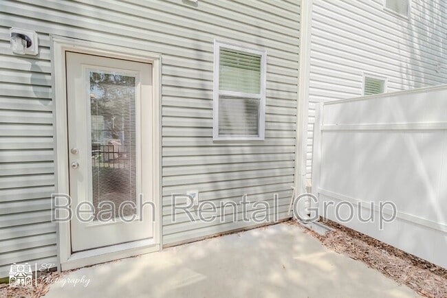 Building Photo - 305 Cherwell ct