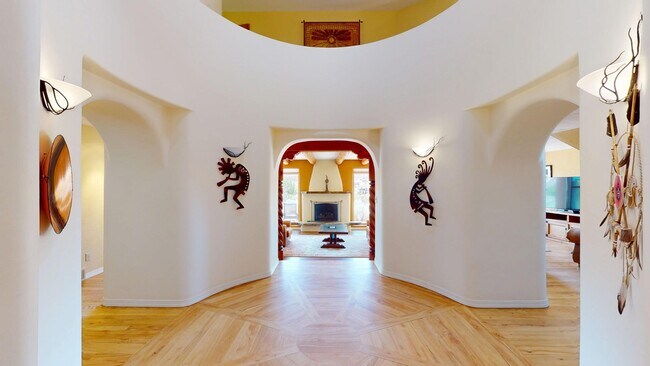 Building Photo - Custom Adobe style home in exclusive Navaj...