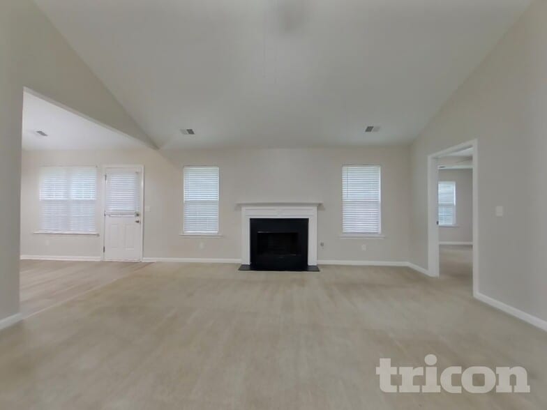 Building Photo - 247 Augusta Woods Dr