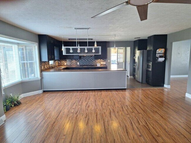 Building Photo - 1084 Nease Dr