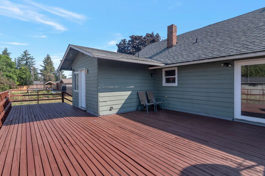 Building Photo - 19615 108th Ave SE