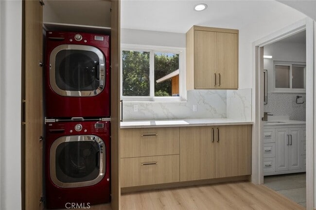 Building Photo - 11230 Dominica Ave