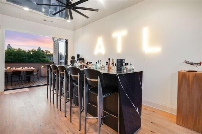 Building Photo - 661 Auburn Ave NE