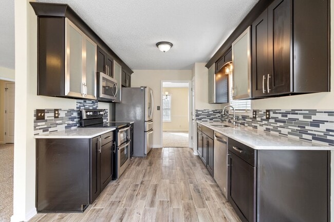 Building Photo - 1037 Persimmon Ct