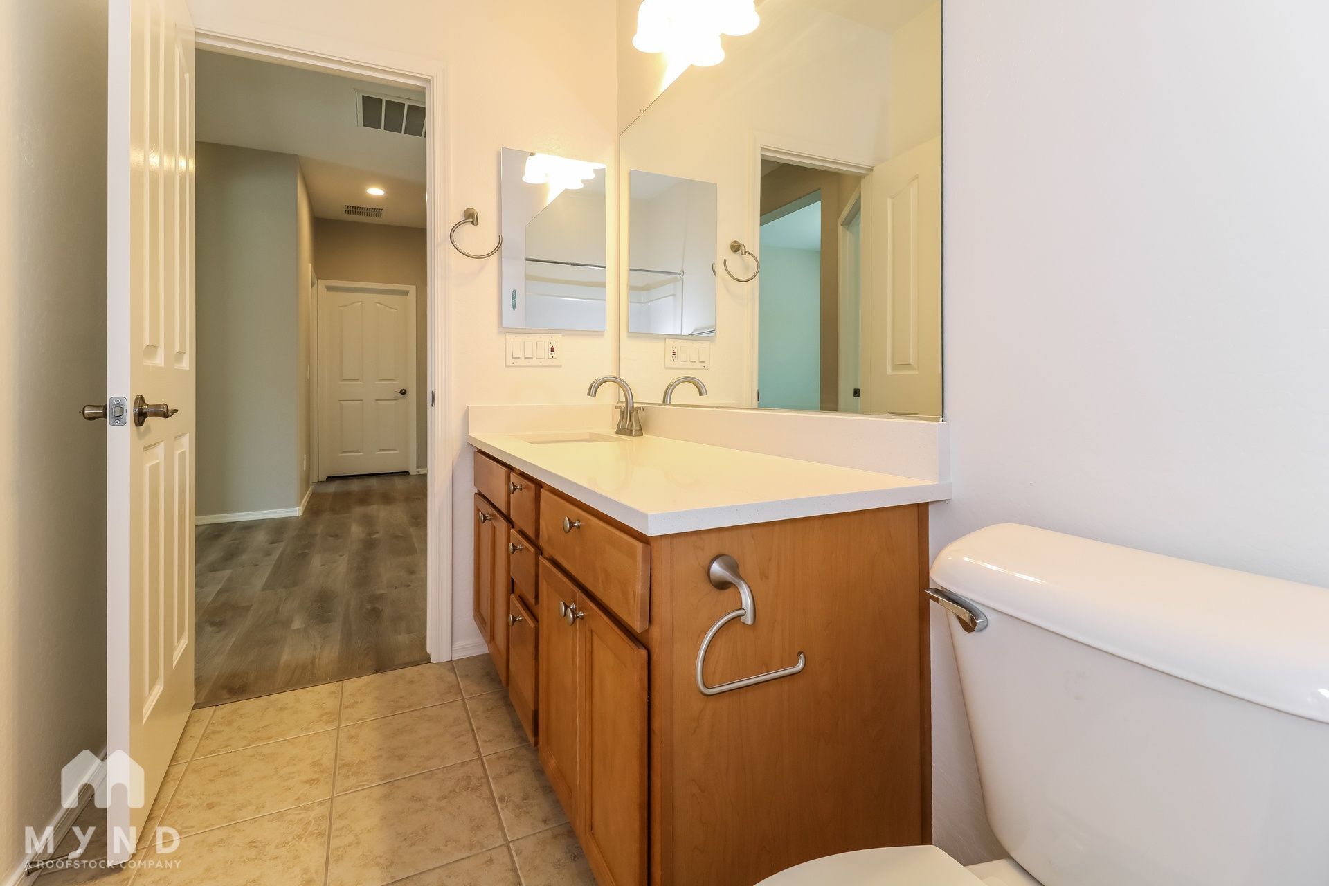 Building Photo - 2745 E Mews Rd