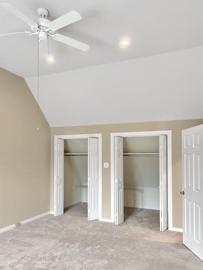 Building Photo - Recently Remodeled 3 bed 3 bath in Tuckahoe!