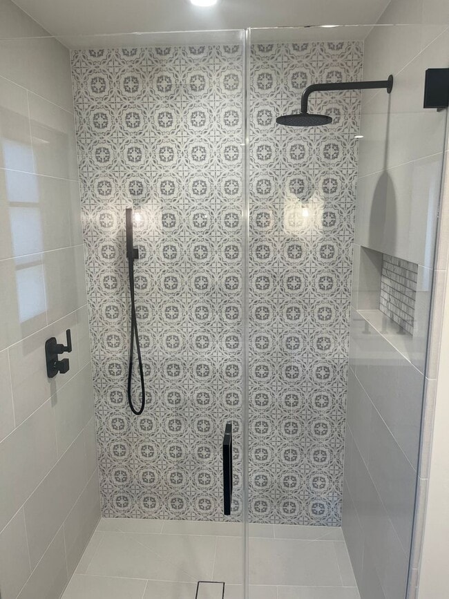 Building Photo - Completely Remodeled Home in Prime Los Gat...