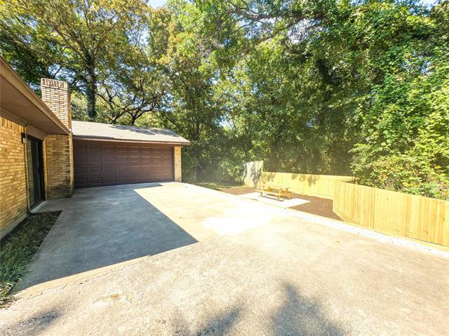Building Photo - 1310 Bow Creek Dr
