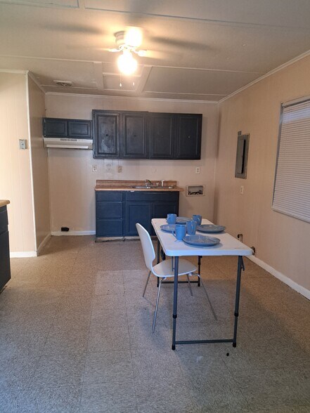 Building Photo - 2986 Walmar Dr