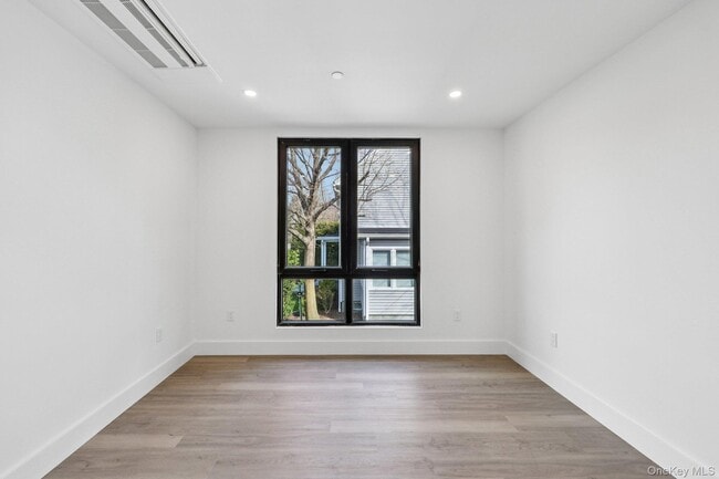 Building Photo - 325 Manville Rd