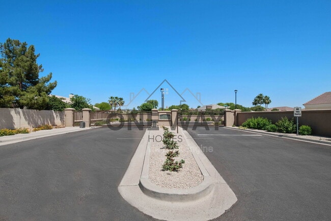 Building Photo - 4432 E Ford Ave