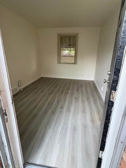 Main Room - 327 8th St