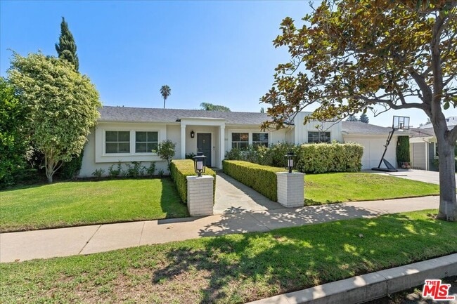 Primary Photo - 1354 Beckwith Ave