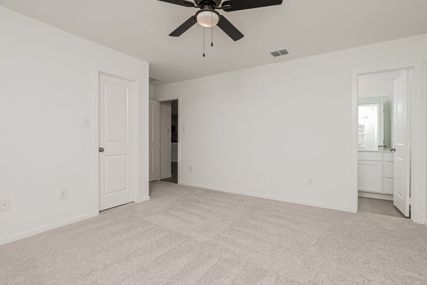 Building Photo - 175 Amy Aly