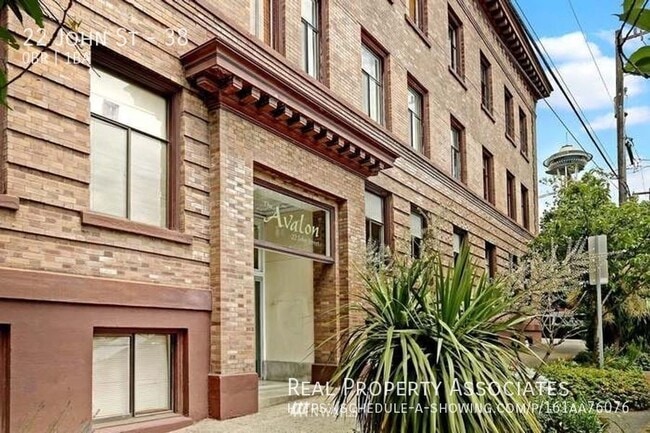 Building Photo - 22 John St