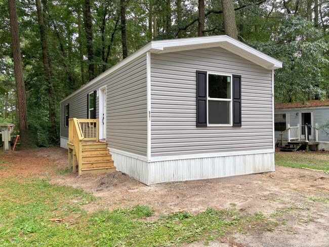 Building Photo - 30535 Black Duck Dr