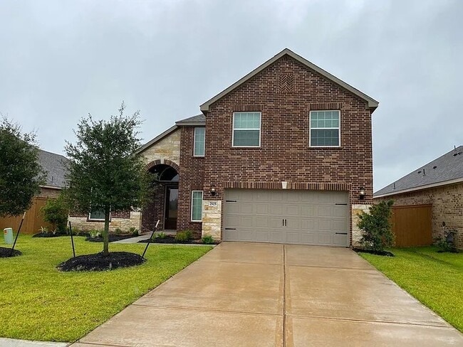 Building Photo - 2925 Floating Barque Dr