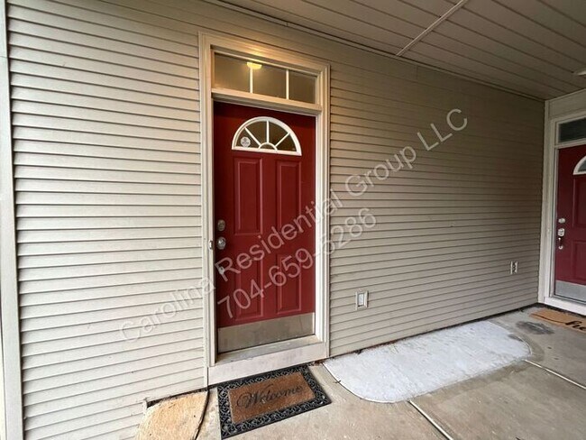 Building Photo - 1606 Termini Dr