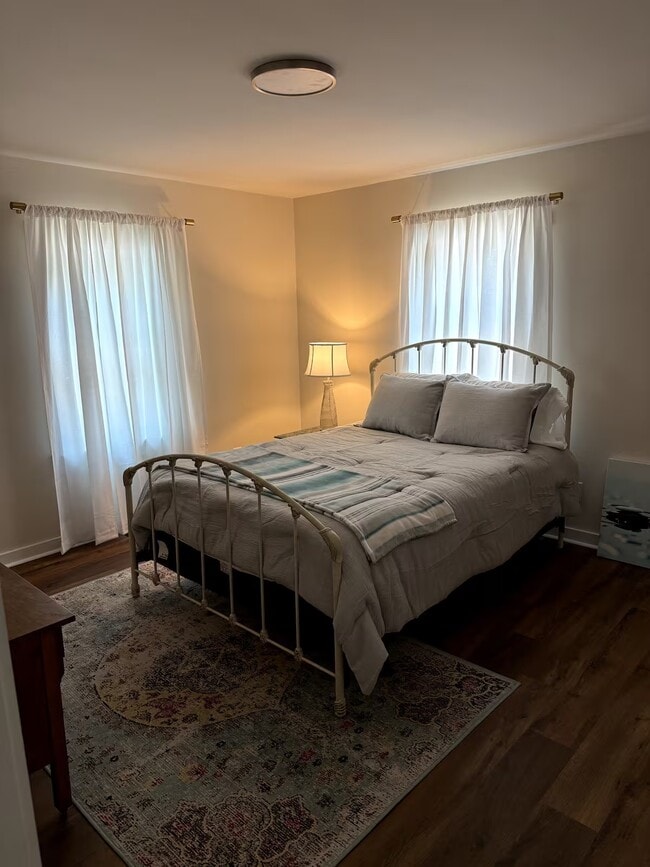 Building Photo - 420 S Ashe St