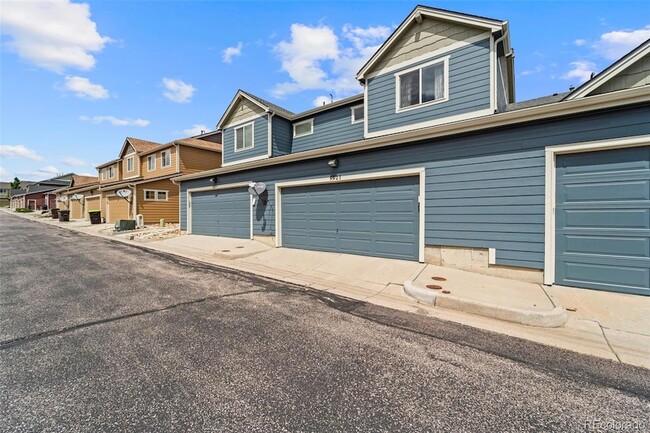 Building Photo - 5521 Cross Creek Dr