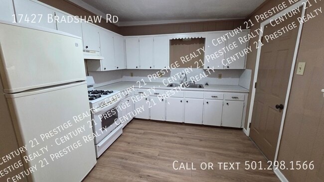 Building Photo - 17427 Bradshaw Rd