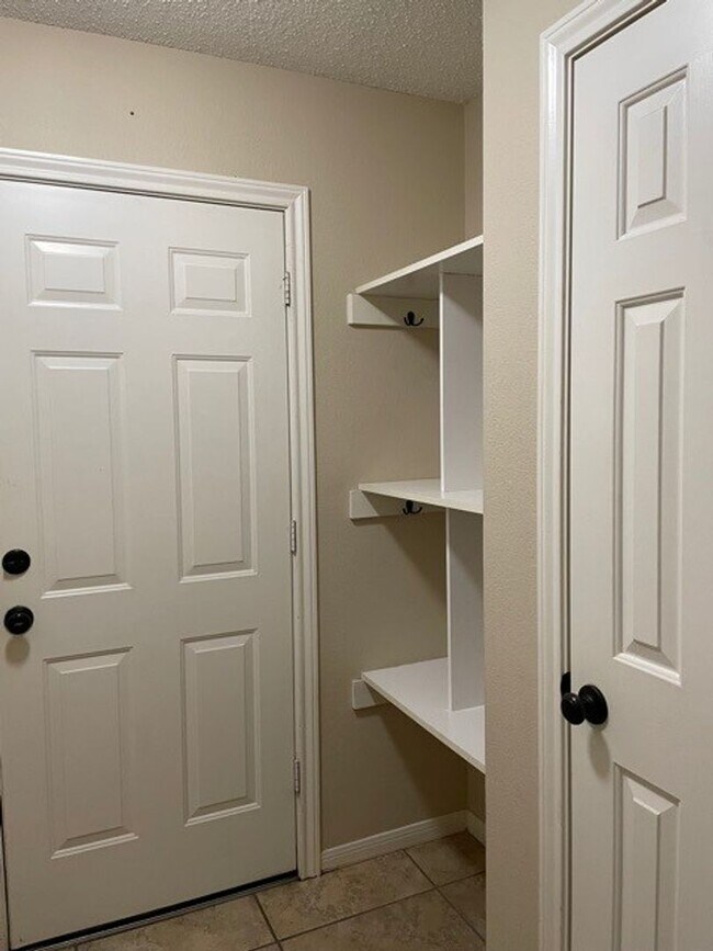 Building Photo - Available Now! No Pets! Beautiful 4 bed/2....