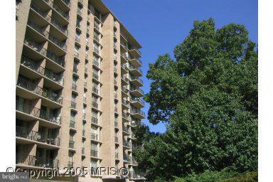 Building Photo - 4600 S Four Mile Run Dr