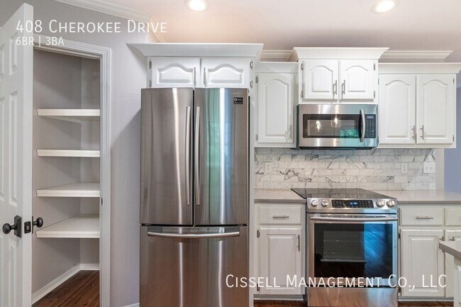 Building Photo - 408 Cherokee Dr