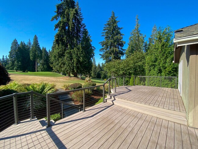Building Photo - 5Bd/2.5Ba Redmond Home