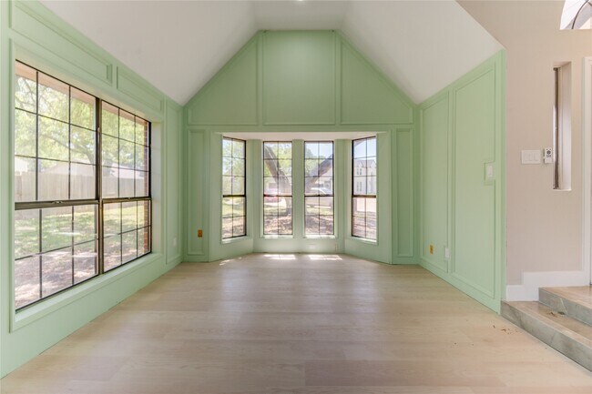 Building Photo - 1901 Canyon Creek Ct