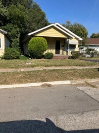 Building Photo - Coming Soon- 2 bedroom, 1 bath, detached g...