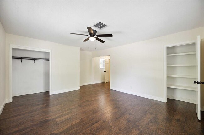 Building Photo - 3403 Linkwood Dr