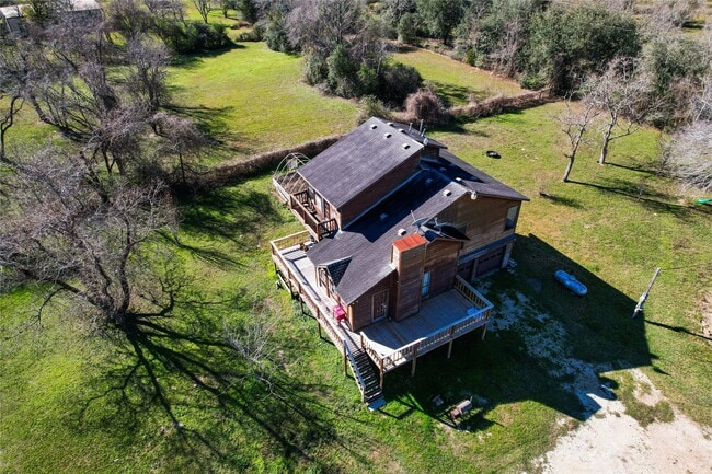 Building Photo - 6250 N Mallard Dr