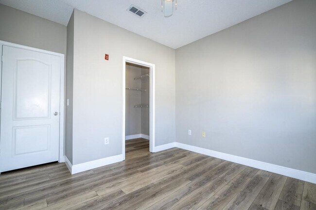 Building Photo - 12102 Poppy Field Ln