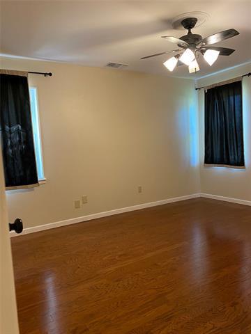 Building Photo - 2026 River Oaks Cir