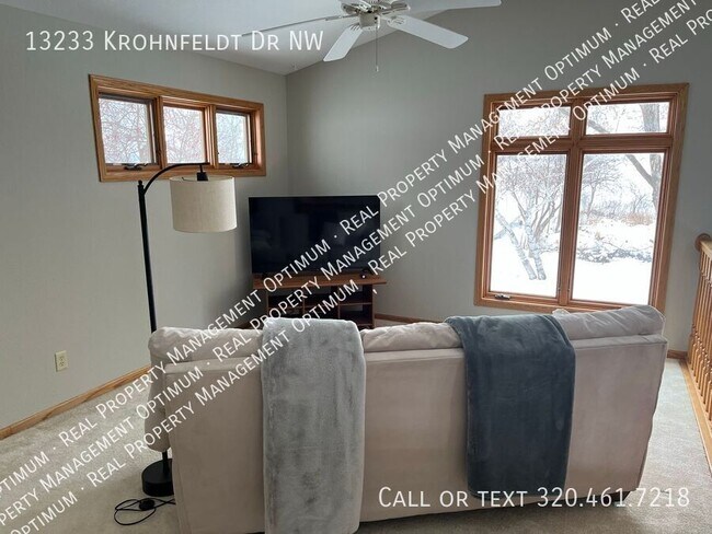 Building Photo - 13233 Krohnfeldt Dr NW
