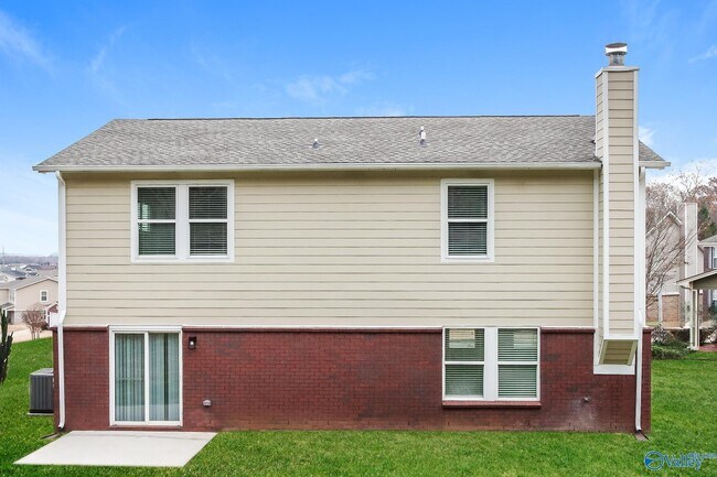 Building Photo - 174 Ranier St