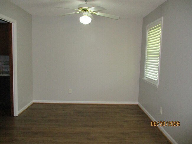 Building Photo - 459 Rachel Dr