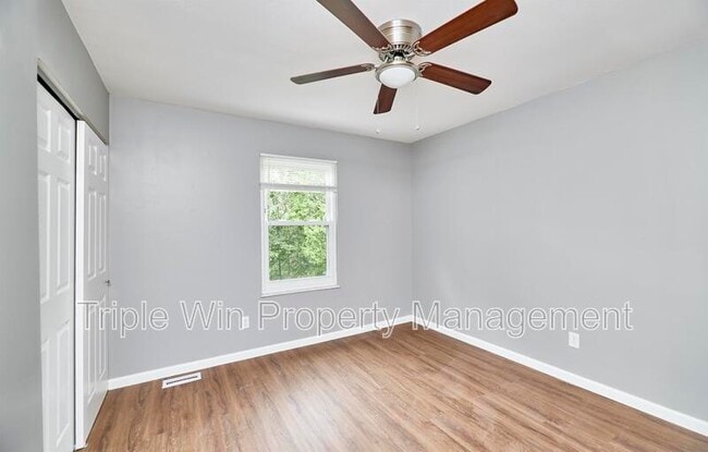 Building Photo - 1661 Rishon Hill Dr