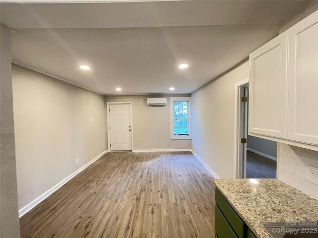 Building Photo - 2800 Carol Ave