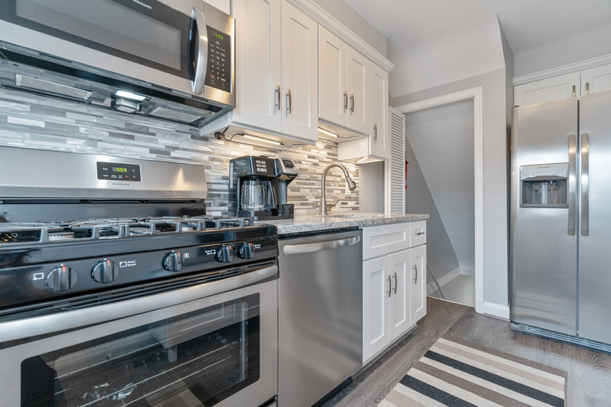 Beautifully Remodeled Kitchen - 1067 Elm Rd