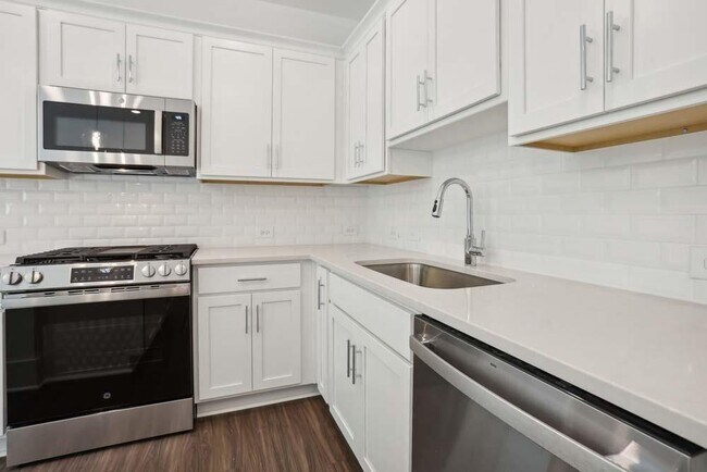 Building Photo - 1621 Gunnin Trce NW