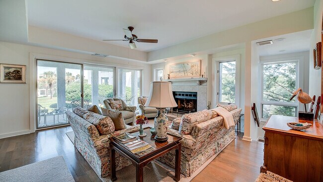 Building Photo - 38 Leeward Ct