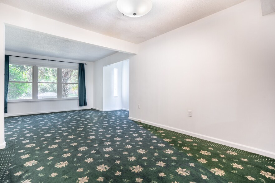 Building Photo - 24 Cinderella Ln NW