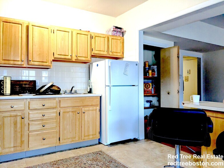 Building Photo - 1131 Commonwealth Ave