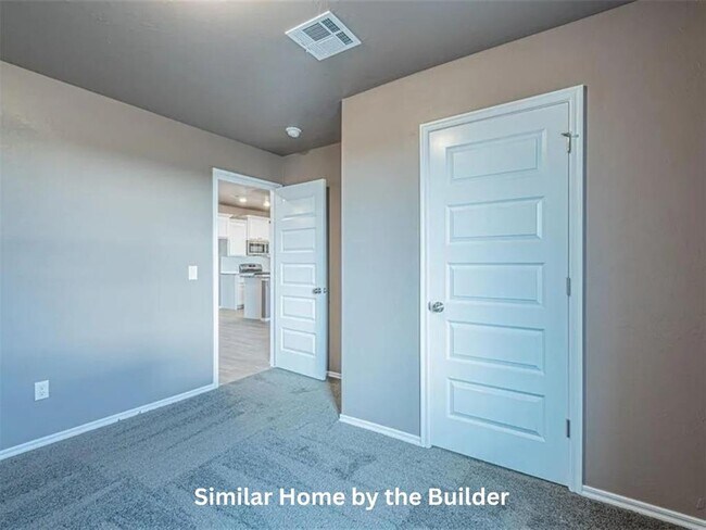 Building Photo - 1620 Highland Loop