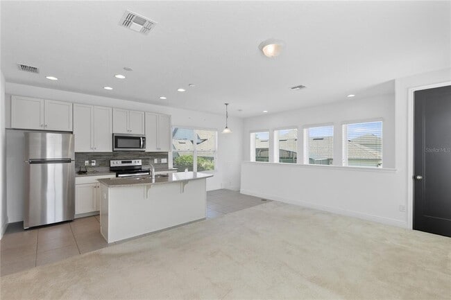 Building Photo - 13153 Lessing Ave